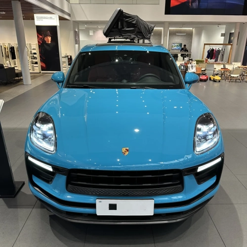 Why Miami Blue like as the sky?