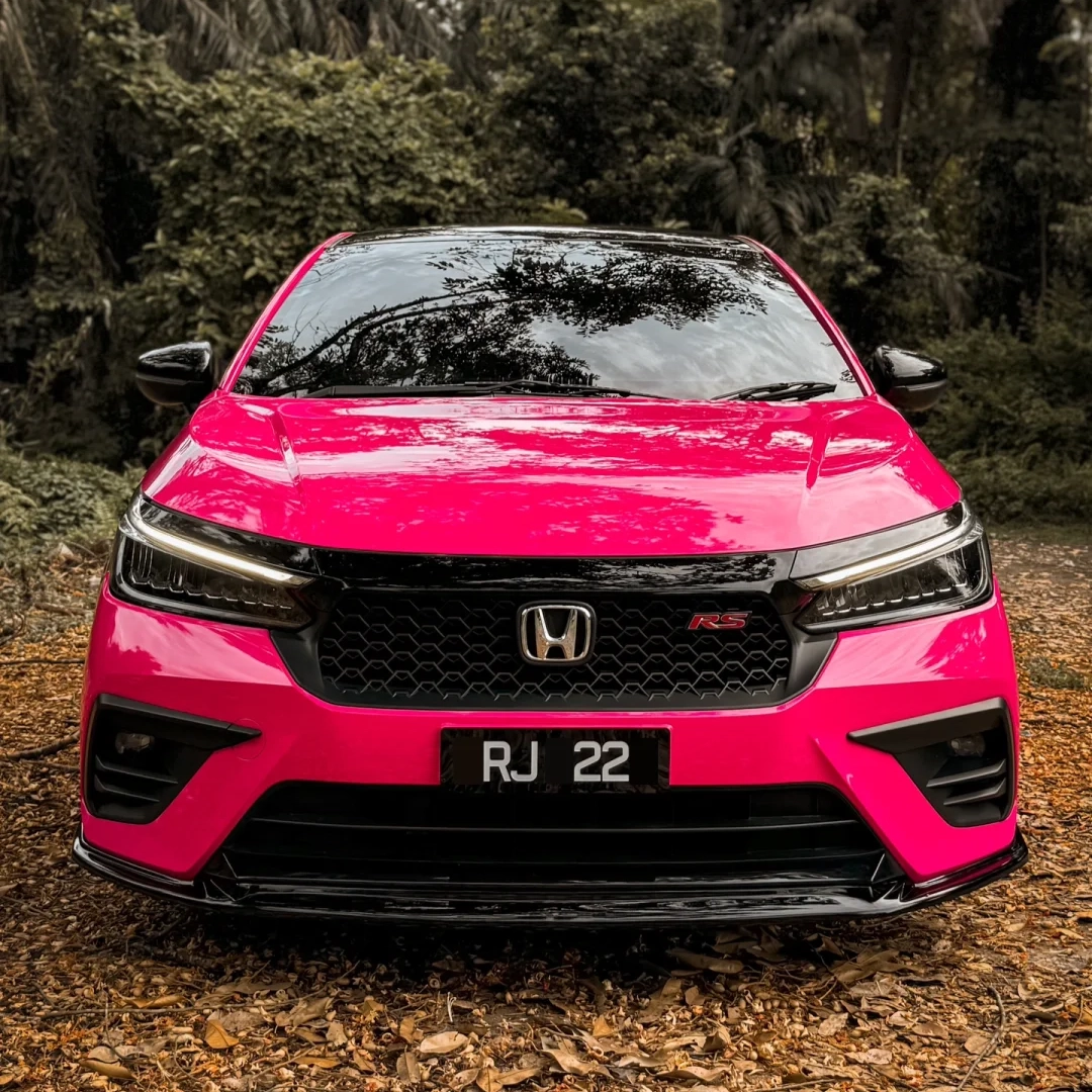 Transform Your Honda into a Beet Purple Dream with Carwraponline’s Super Gloss Rose Red Vinyl Wrap