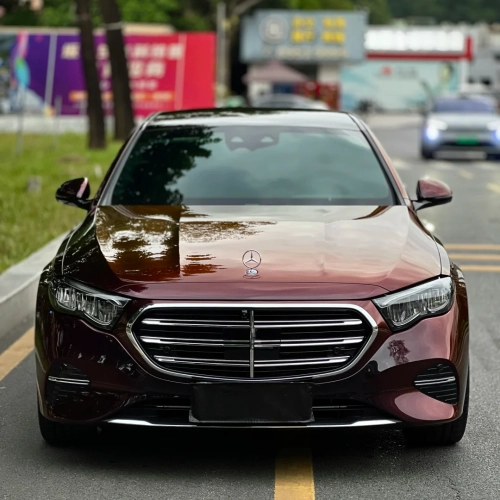 Benz Gloss Shifting Red to Black Car Vinyl Wrap