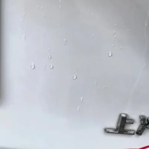 How to Remove Residual Glue After Tearing Off the Car Vinyl Wrap?