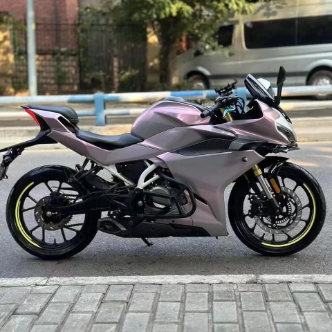 How Gloss Metallic Twin Candy Gray Red Wrap is Revolutionizing Car Aesthetics