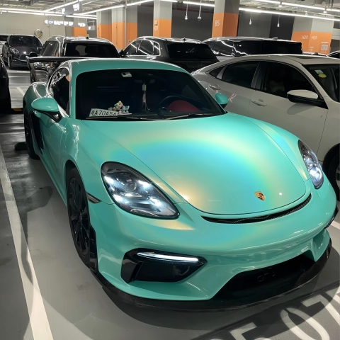 How the Rainbow Holographic Tiffany Car Vinyl Wrap Protects and Beautifies Your Car