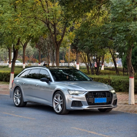 Unlock Value Why PET Fleuret Silver Car Wrap is a Wise Choice