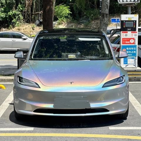 Discover Why Glossy Laser Silver Car Vinyl Wrap is a Game Changer