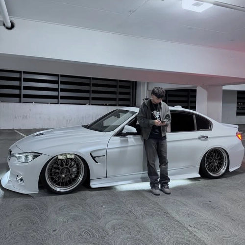 Elevate Your Style with Pure Metal White Car Vinyl Wrap Today