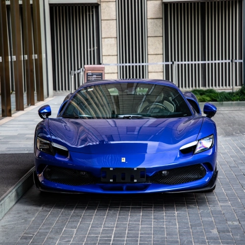 Glossy Crystal Royal Blue Car Vinyl Wrap Transforms Your Ride