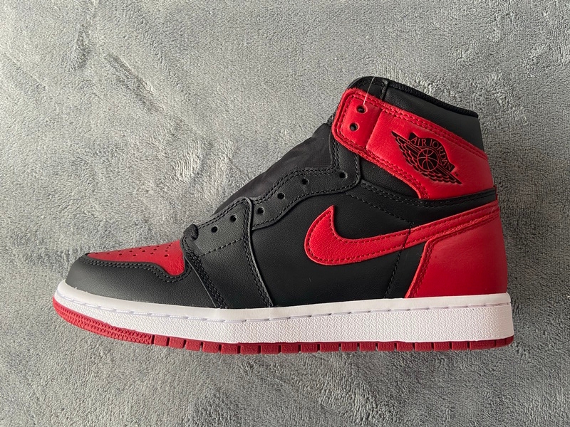 H12 Batch Air Jordan 1 Retro High Bred Banned (2016) 555088-001