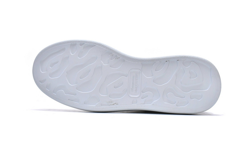 Best Fake Alexander McQueen Oversized White Black（Smooth leather heel ...