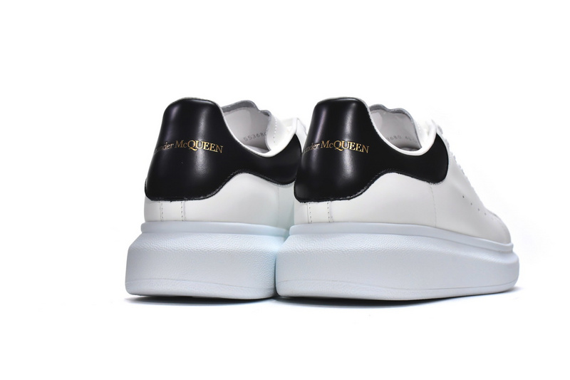 Best Fake Alexander McQueen Oversized White Black（Smooth leather heel ...