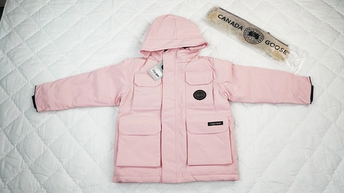 CANADA GOOSE Pink Down Jacket