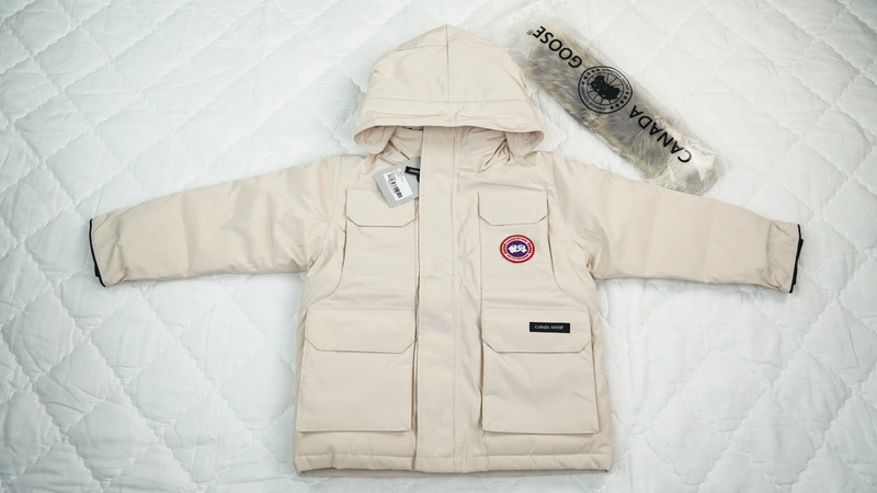 CANADA GOOSE Off White Down Jacket