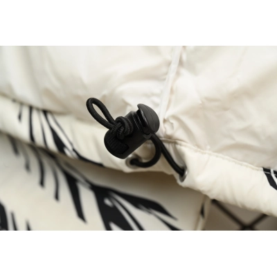 The North Face Splicing White And White Zebra 02