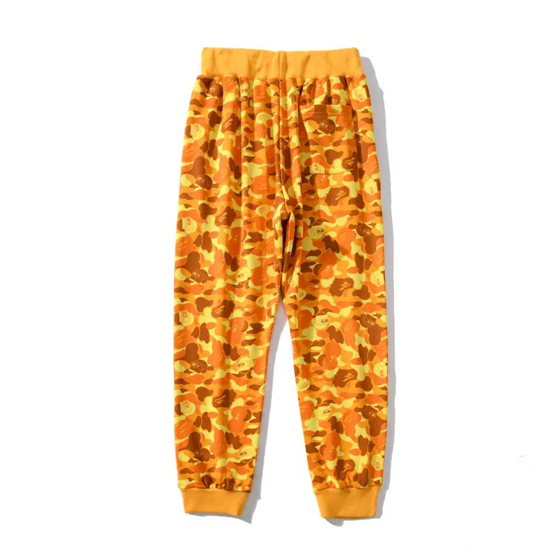 BAPE x PUBG joint model PlayerUnknown's Battlegrounds orange camouflage trousers