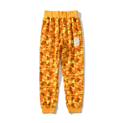 BAPE x PUBG joint model PlayerUnknown's Battlegrounds orange camouflage trousers 02