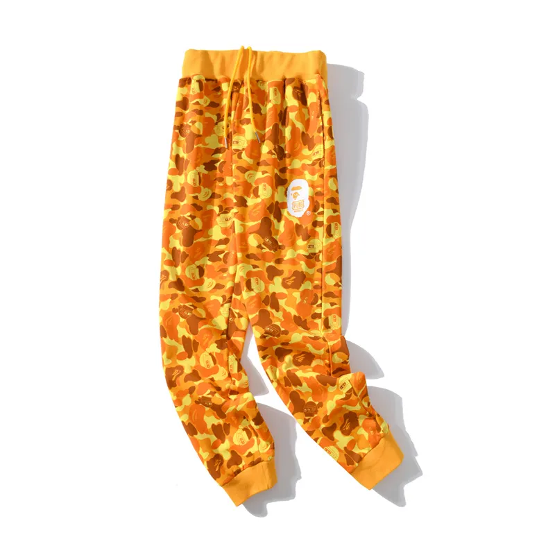 BAPE x PUBG joint model PlayerUnknown's Battlegrounds orange camouflage trousers