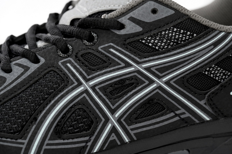 ASICS Gel-venture Dark Moon 1011B550-001