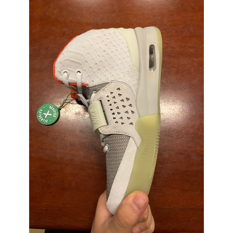 Nike Air Yeezy 2 Pure Platinum 508214-010