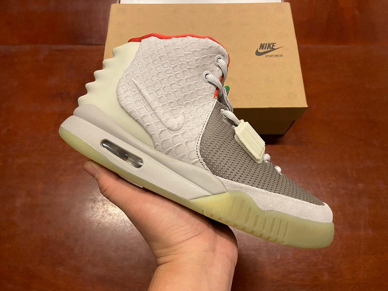Nike Air Yeezy 2 Pure Platinum 508214-010