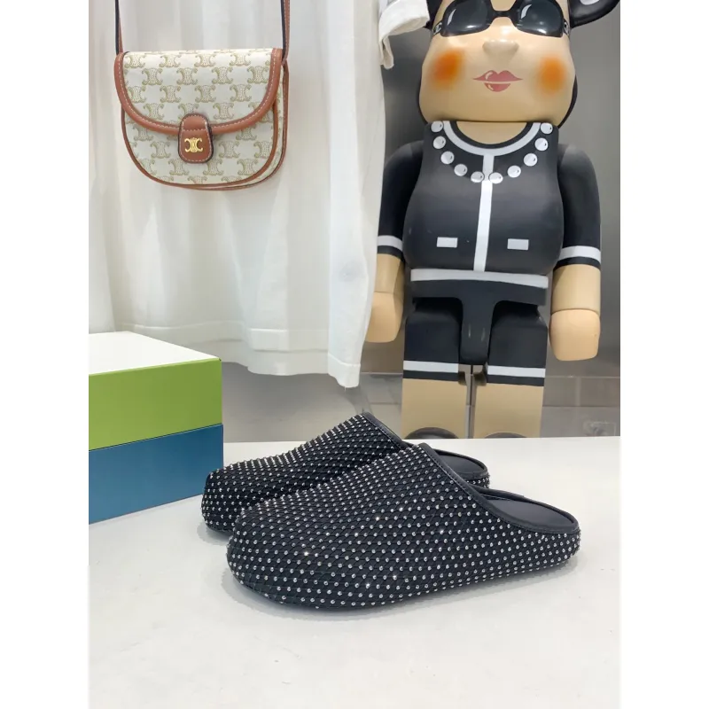 Marni Black leather Fussbett Sabot Slide With Rhinestones SBMR000600P639400N99
