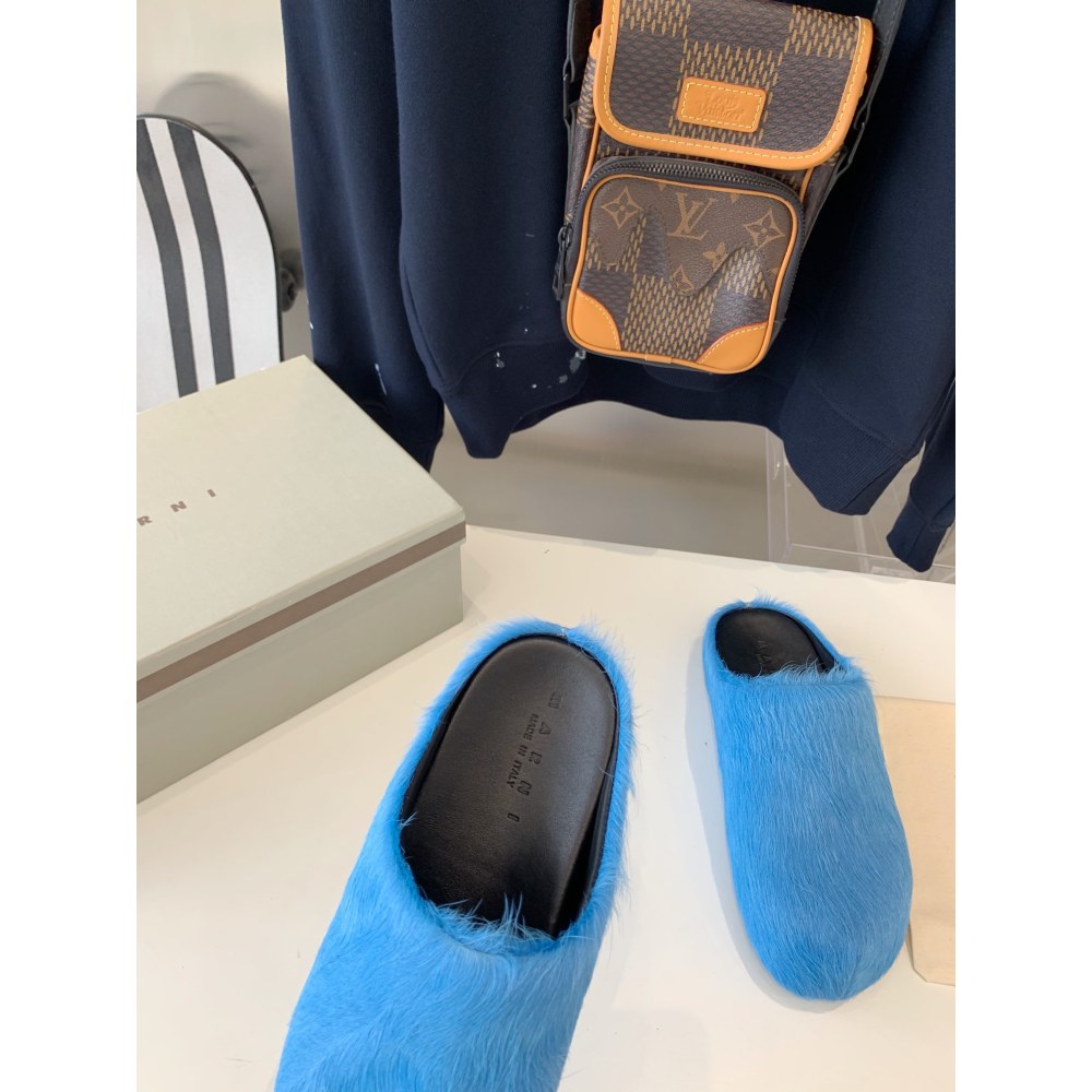Marni Blue LONG-HAIR CALFSKIN FUSSBETT SABOT Slide SBMR000600P412200B56