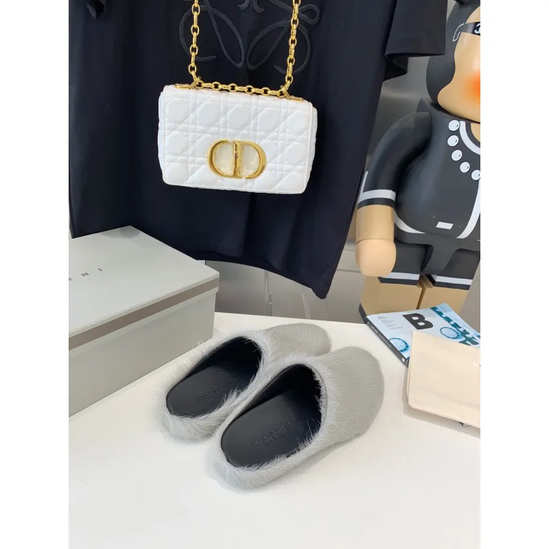 Marni Grey LONG-HAIR CALFSKIN FUSSBETT SABOT Slide SBMR000600P412200N30