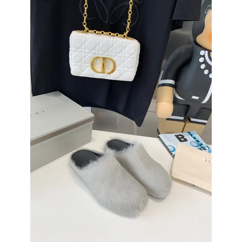 Marni Grey LONG-HAIR CALFSKIN FUSSBETT SABOT Slide SBMR000600P412200N30