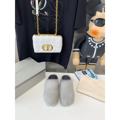 Marni Grey LONG-HAIR CALFSKIN FUSSBETT SABOT Slide SBMR000600P412200N30 02