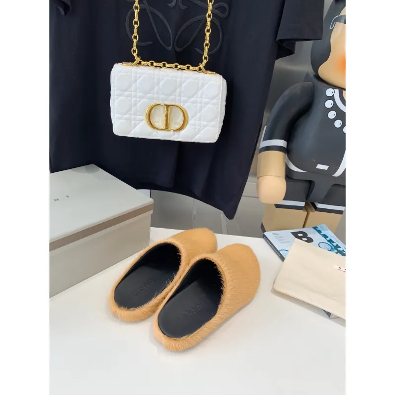 Marni Apricot LONG-HAIR CALFSKIN FUSSBETT SABOT Slide SBMR000600P412200R09