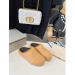Marni Apricot LONG-HAIR CALFSKIN FUSSBETT SABOT Slide SBMR000600P412200R09