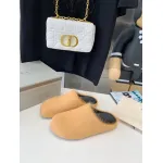 Marni Apricot LONG-HAIR CALFSKIN FUSSBETT SABOT Slide SBMR000600P412200R09