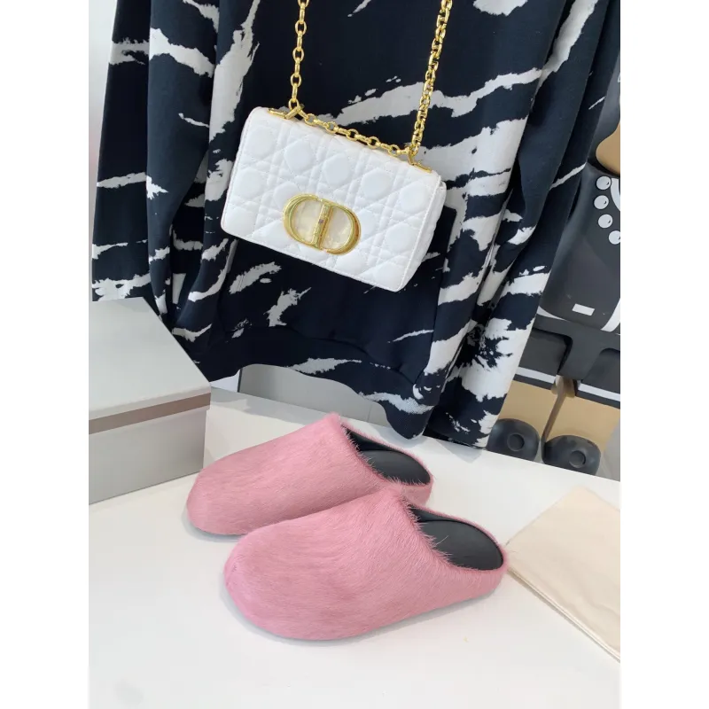 Marni Pink LONG-HAIR CALFSKIN FUSSBETT SABOT Slide SBMR000600P412200C58
