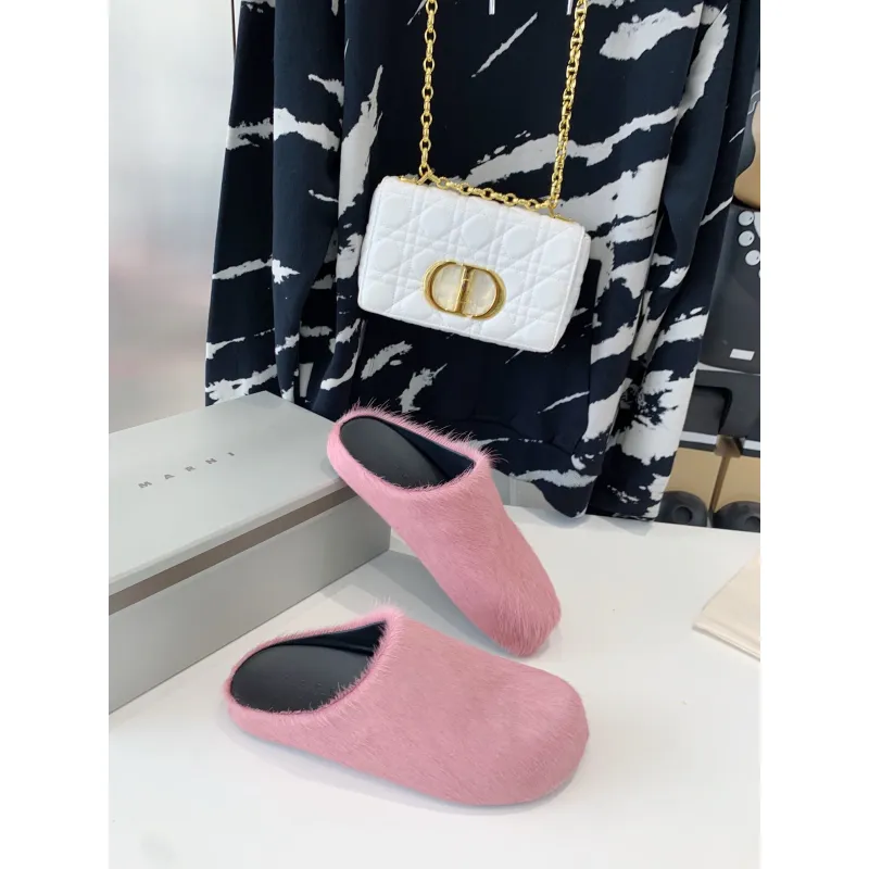 Marni Pink LONG-HAIR CALFSKIN FUSSBETT SABOT Slide SBMR000600P412200C58