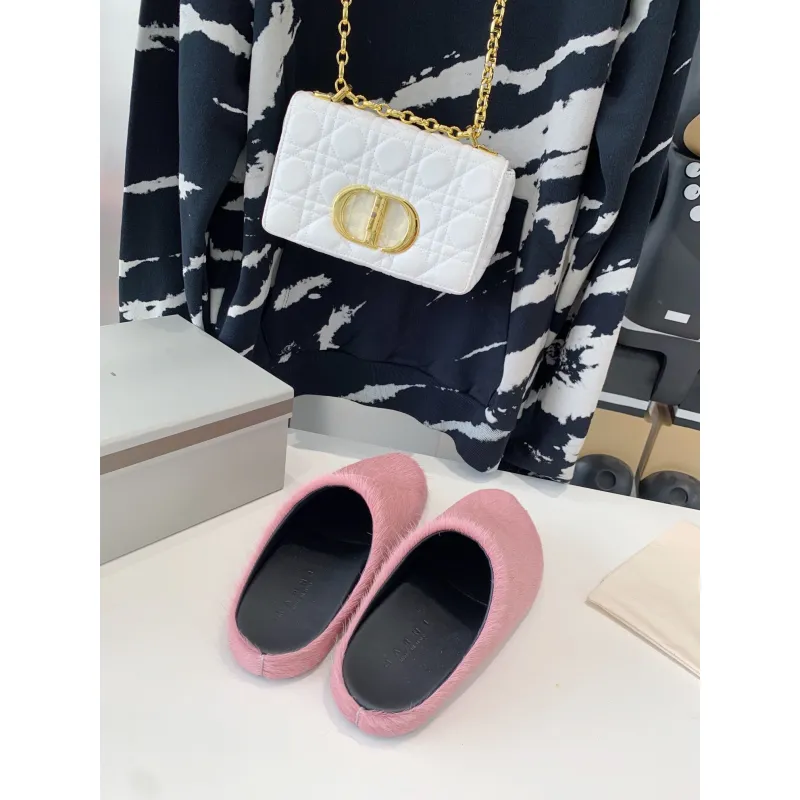 Marni Pink LONG-HAIR CALFSKIN FUSSBETT SABOT Slide SBMR000600P412200C58
