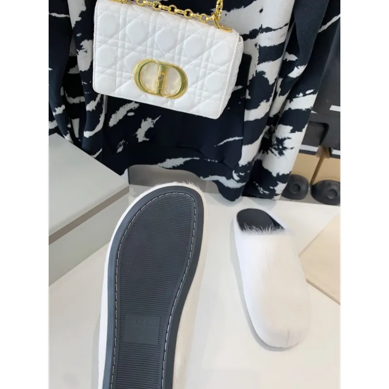 Marni White LONG-HAIR CALFSKIN FUSSBETT SABOT Slide SBMR000600P412200N31