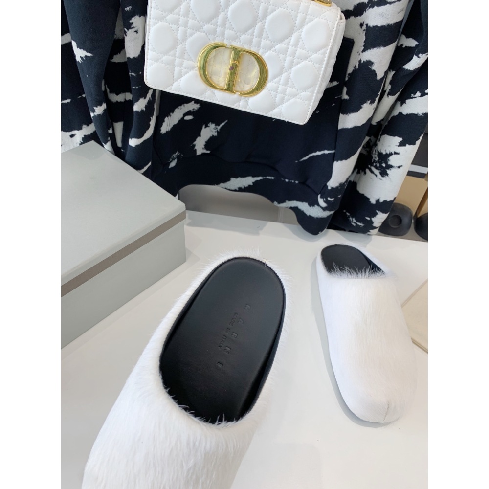 Marni White LONG-HAIR CALFSKIN FUSSBETT SABOT Slide SBMR000600P412200N31