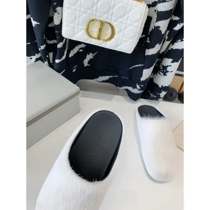 Marni White LONG-HAIR CALFSKIN FUSSBETT SABOT Slide SBMR000600P412200N31