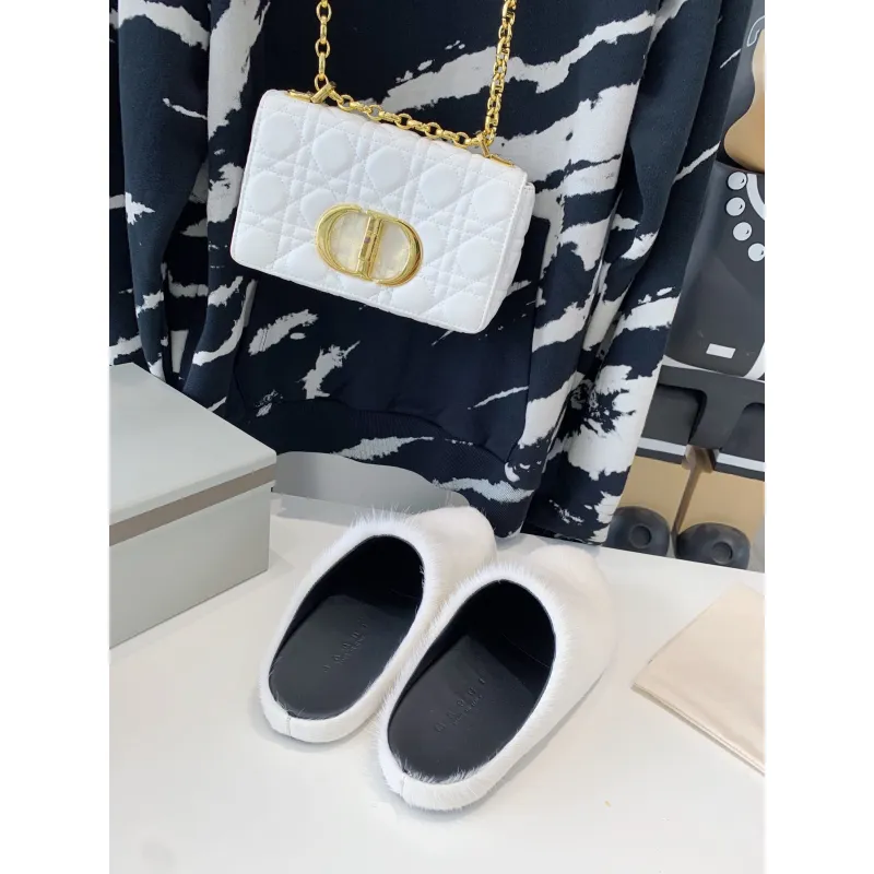 Marni White LONG-HAIR CALFSKIN FUSSBETT SABOT Slide SBMR000600P412200N31