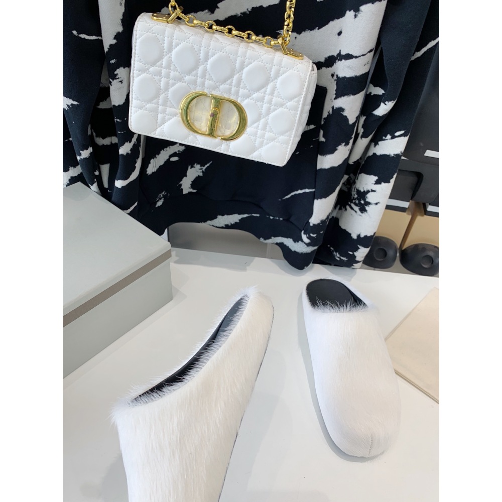 Marni White LONG-HAIR CALFSKIN FUSSBETT SABOT Slide SBMR000600P412200N31
