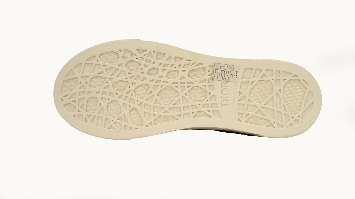 Dior B33 Sneaker Black Smooth Calfskin Oblique Jacquard 3SN272 ZIR1 6536