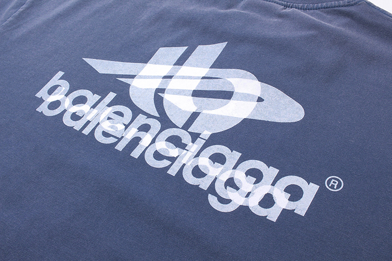  Balenciaga T-Shirt  KT2381