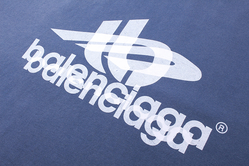  Balenciaga T-Shirt  KT2381