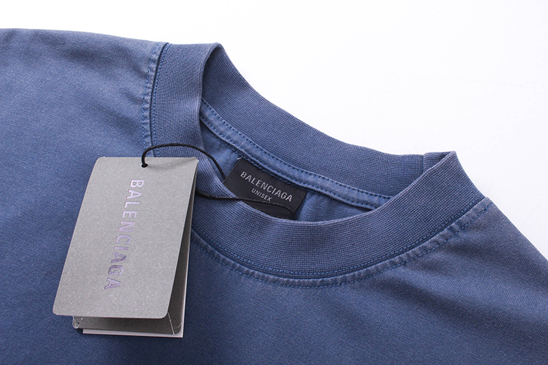  Balenciaga T-Shirt  KT2381