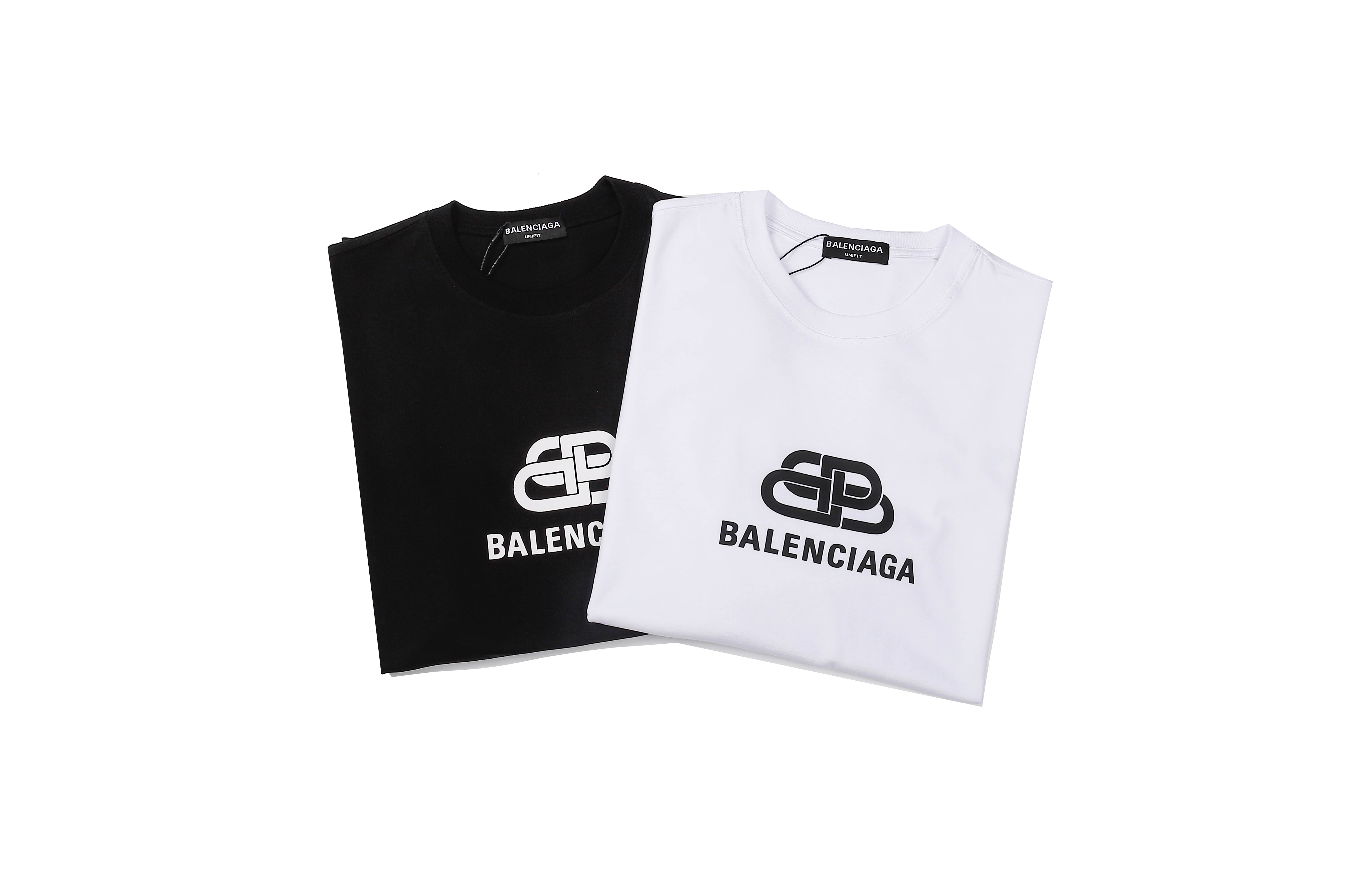 Balenciaga T-Shirt KT2302