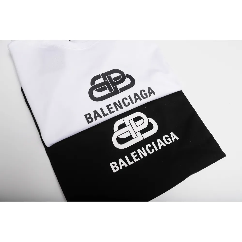 Balenciaga T-Shirt KT2302