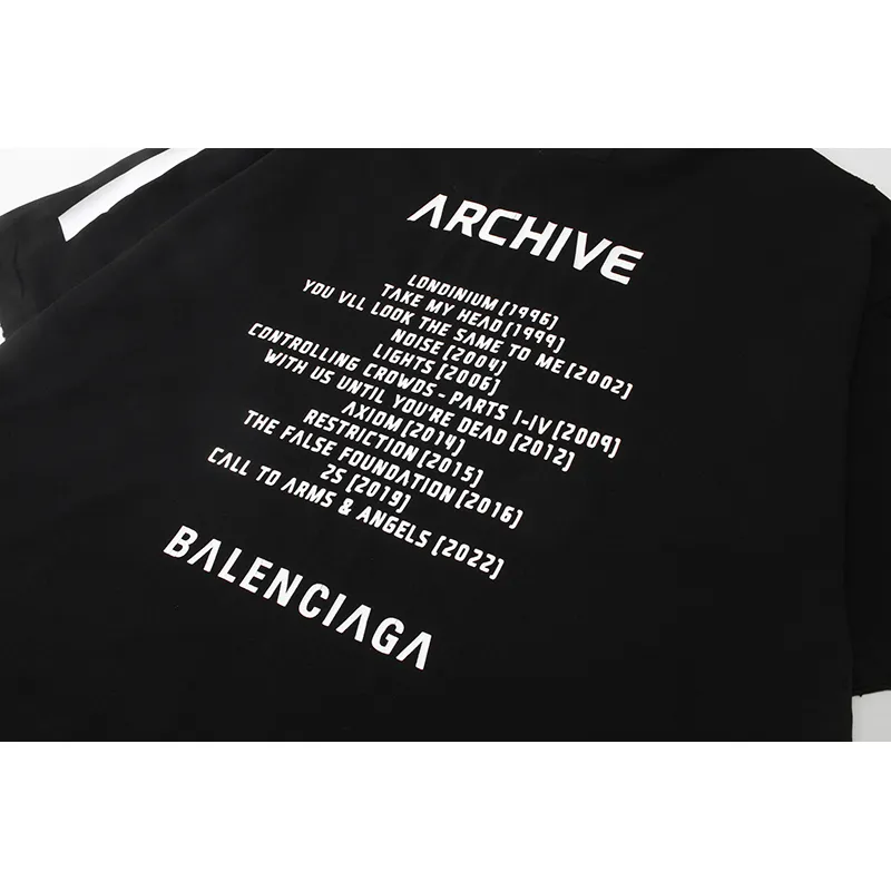 Balenciaga T-Shirt KT23101