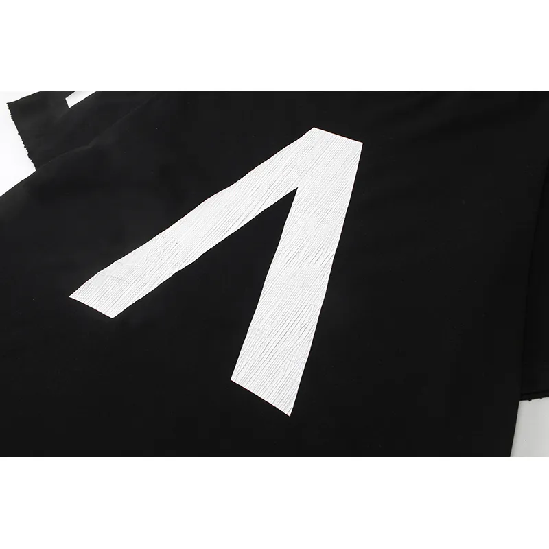 Balenciaga T-Shirt KT23101