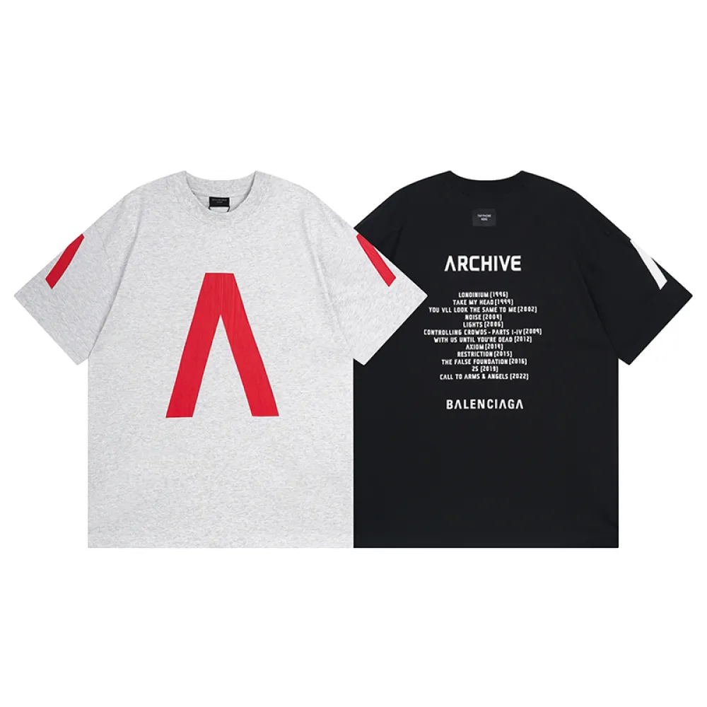 Balenciaga T-Shirt KT23101