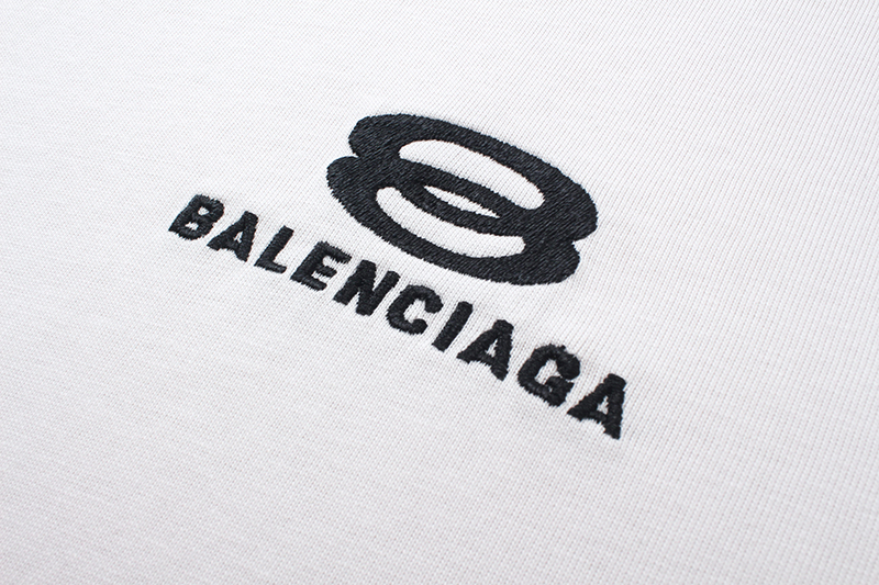 Balenciaga T-Shirt KT23105