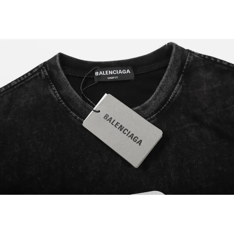 Balenciaga T-Shirt KT2321