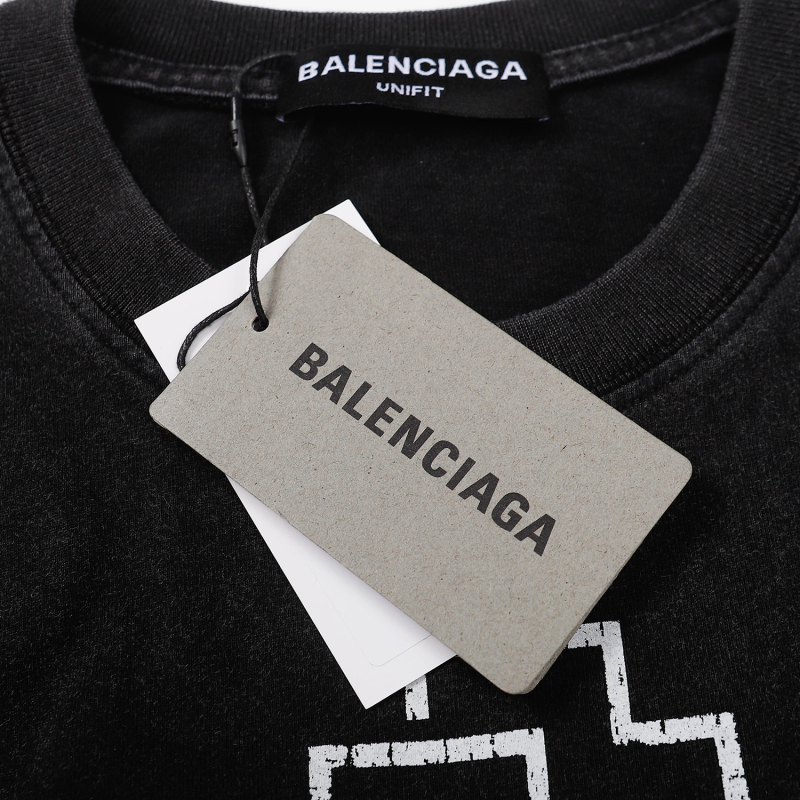 Balenciaga T-Shirt KT2322